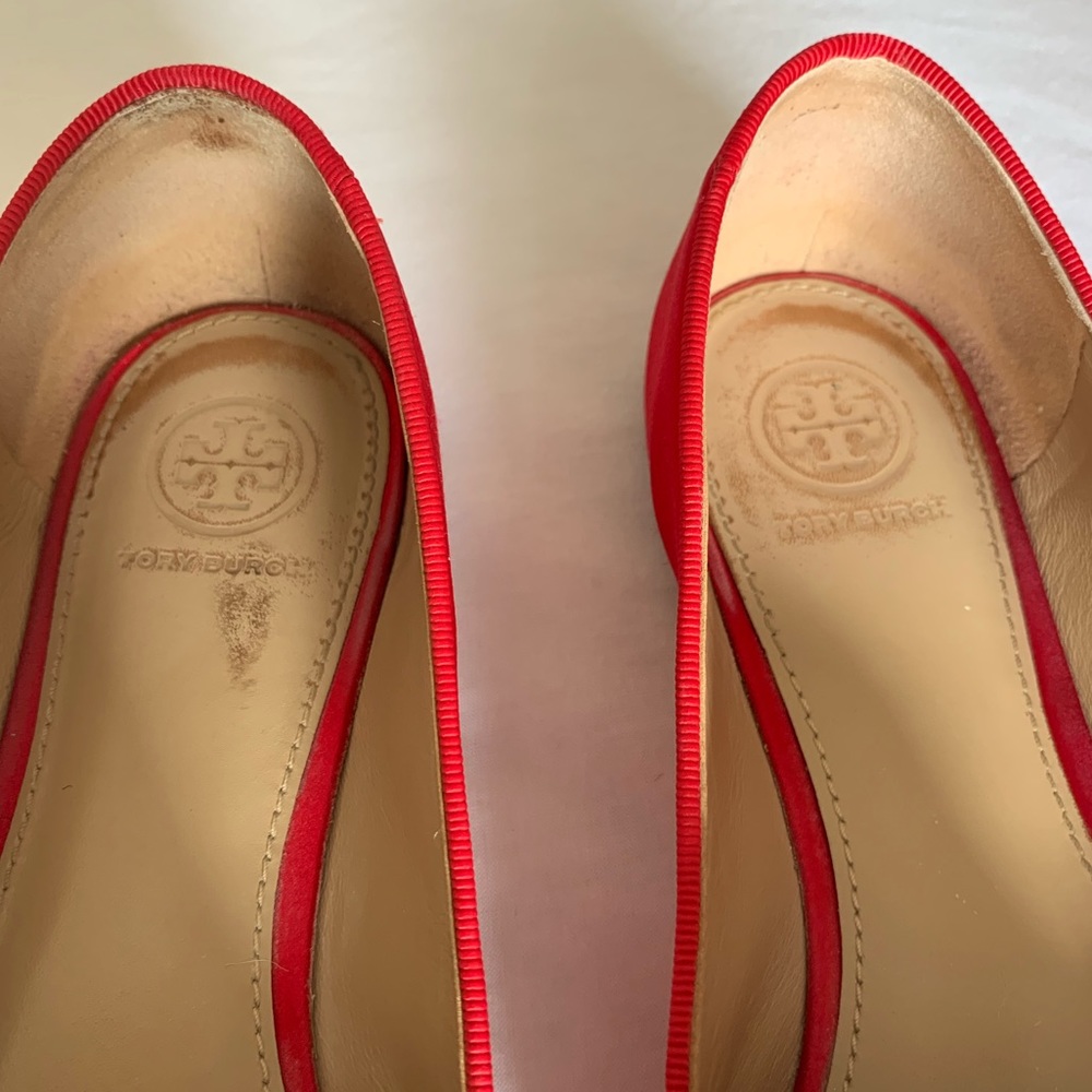 Tory Burch Delphine Logo Satin Loafer - Picture 7 of 12